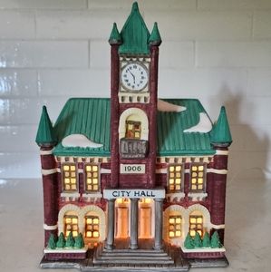 Dept 56 Christmas in the City - City Hall Cir. 1988 (Retired Piece)